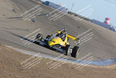 media/Oct-15-2023-CalClub SCCA (Sun) [[64237f672e]]/Group 3/Qualifying/
